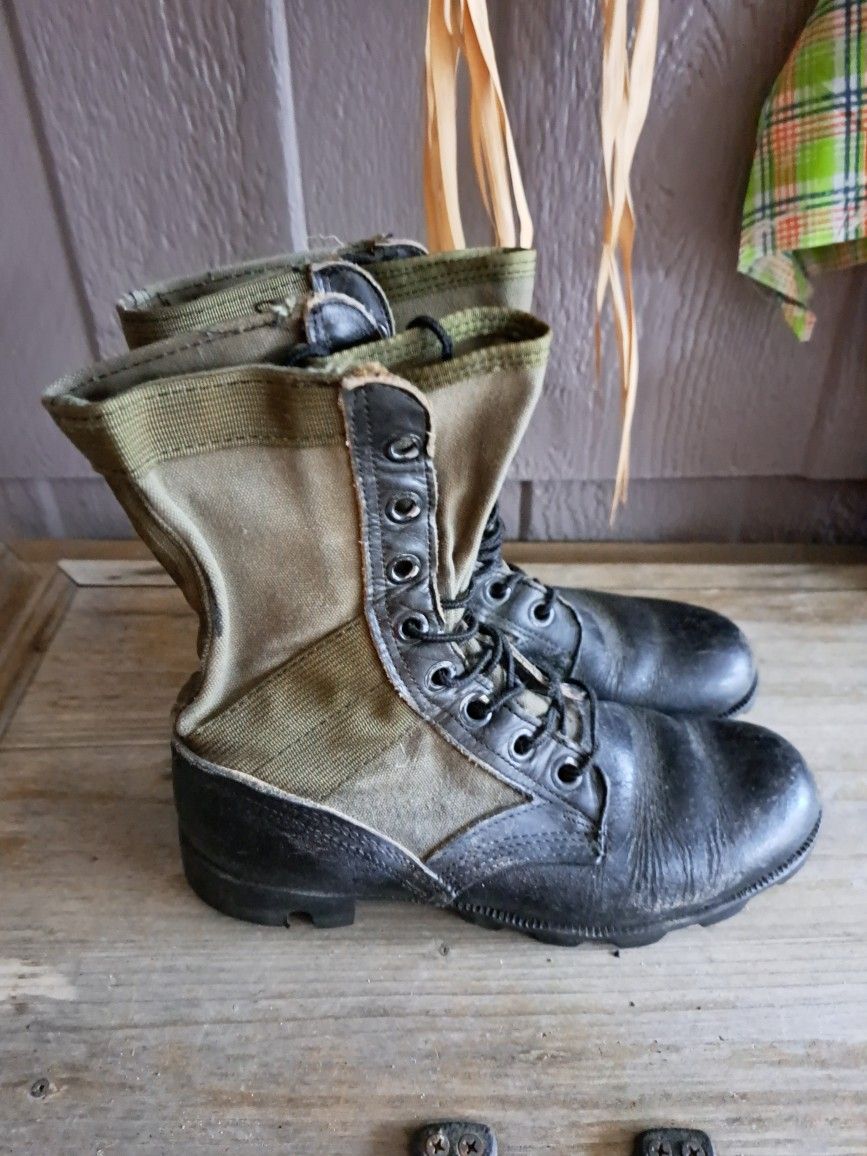 Genuine US Army Vietnam War Jungle Boots size 5½