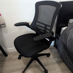 Black Ergonomic Desk Chair