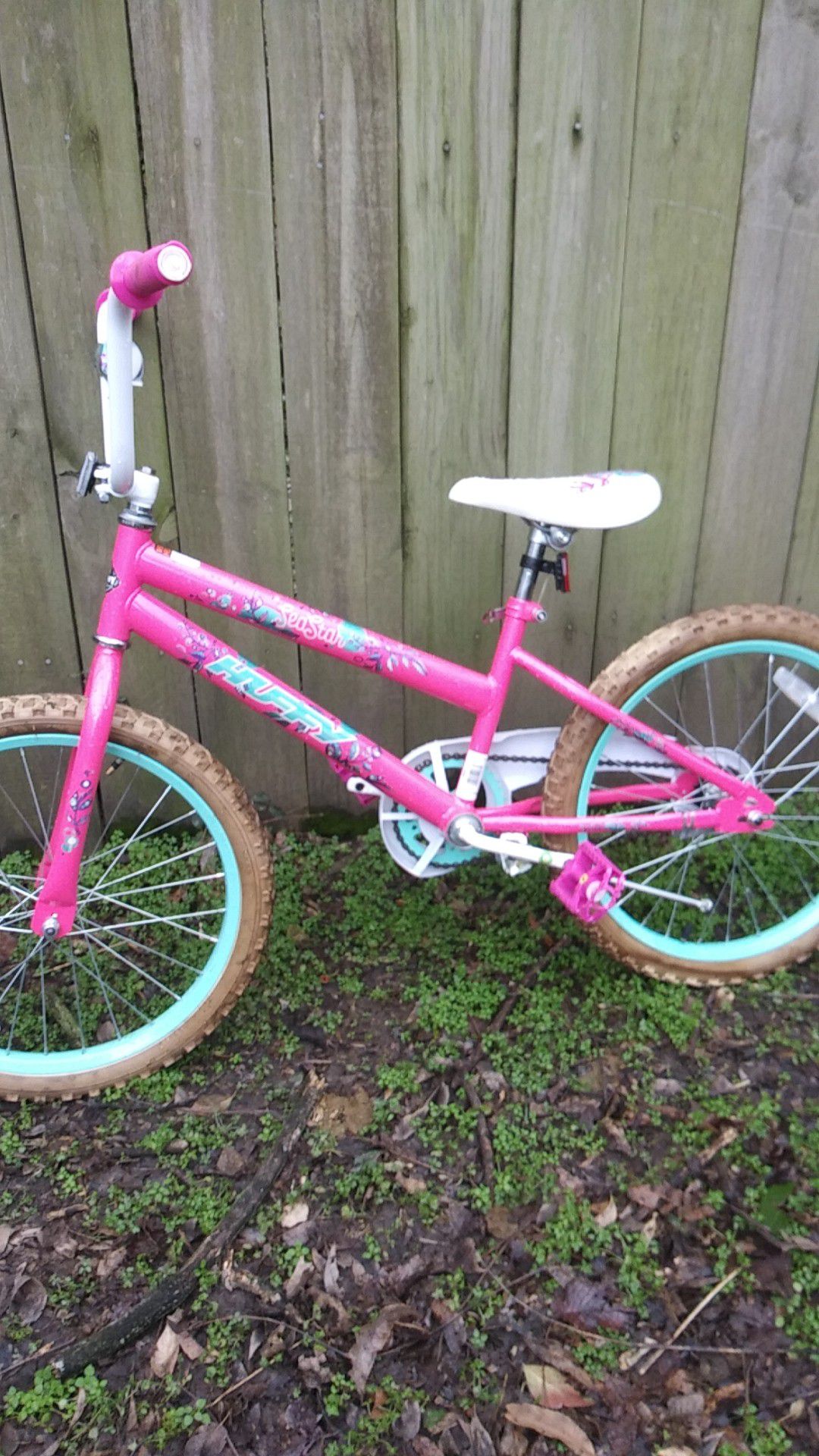 Girls Seastar Huffy bike
