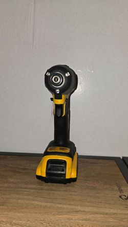 Dewalt impact with battery