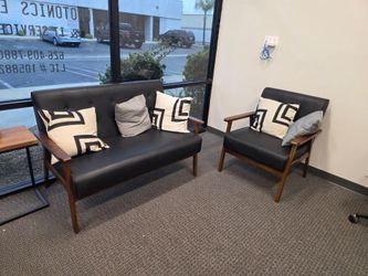 Mid-Century Modern Sofa & Chair Set – Excellent Condition