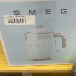 SMEG Mini Electric Kettle, Pastel Green