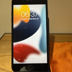 📱 WTS iPhone 7 Plus – 128GB – Unlocked!