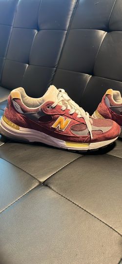 New Balance 992 Burgundy Sneakers