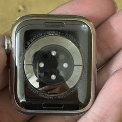 70% OFF NEED GONE Limited Edition Hermes Apple Watch