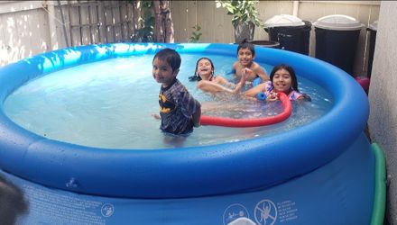 Above ground pool with pump amd filter