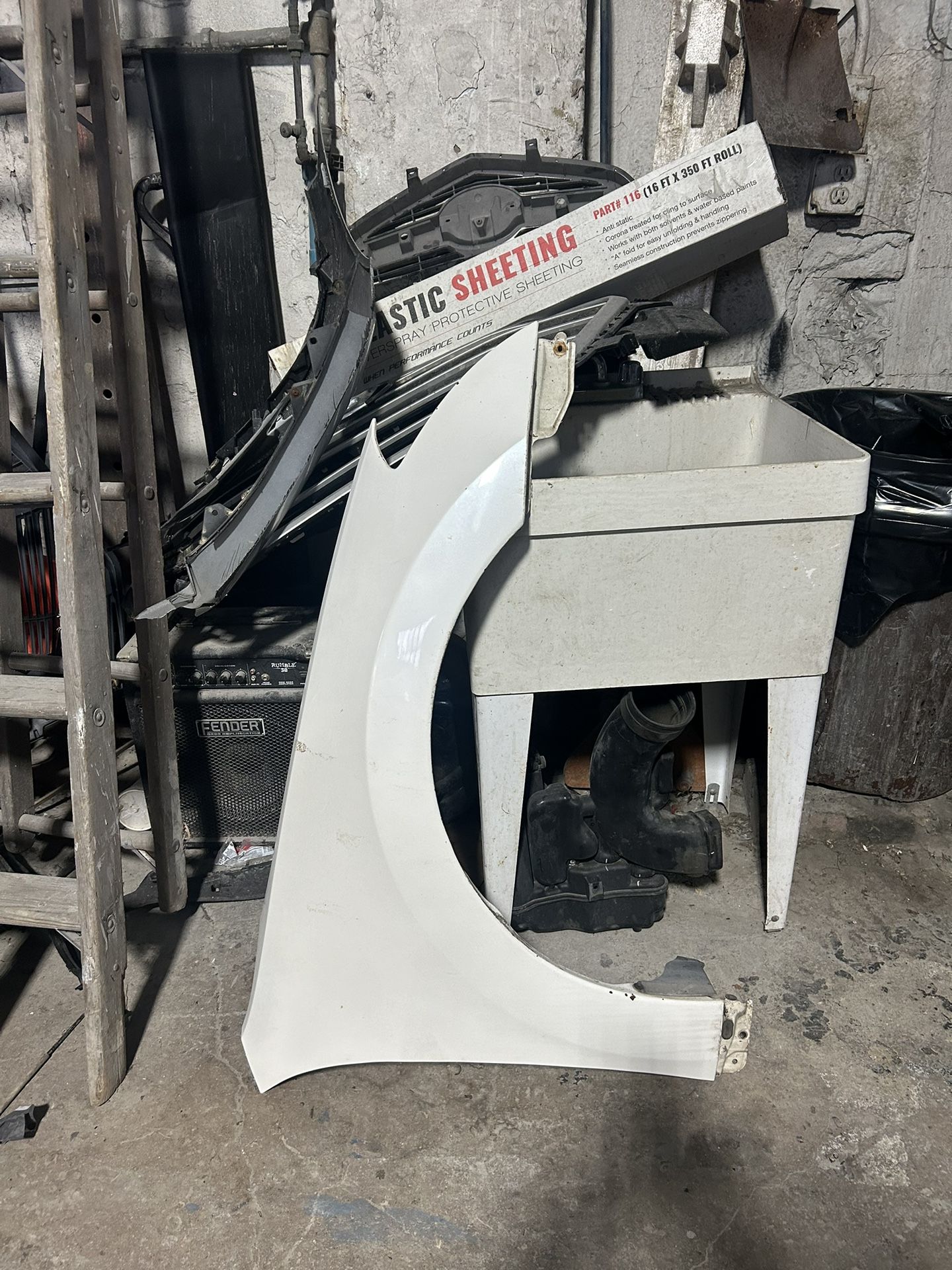04-08 NISSAN MAXIMA PASSENGER FENDER