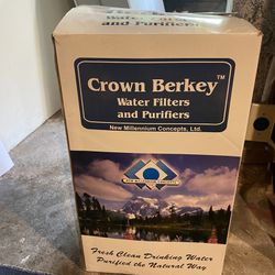 6 Gallon Crown Berkey Water Filtration System 