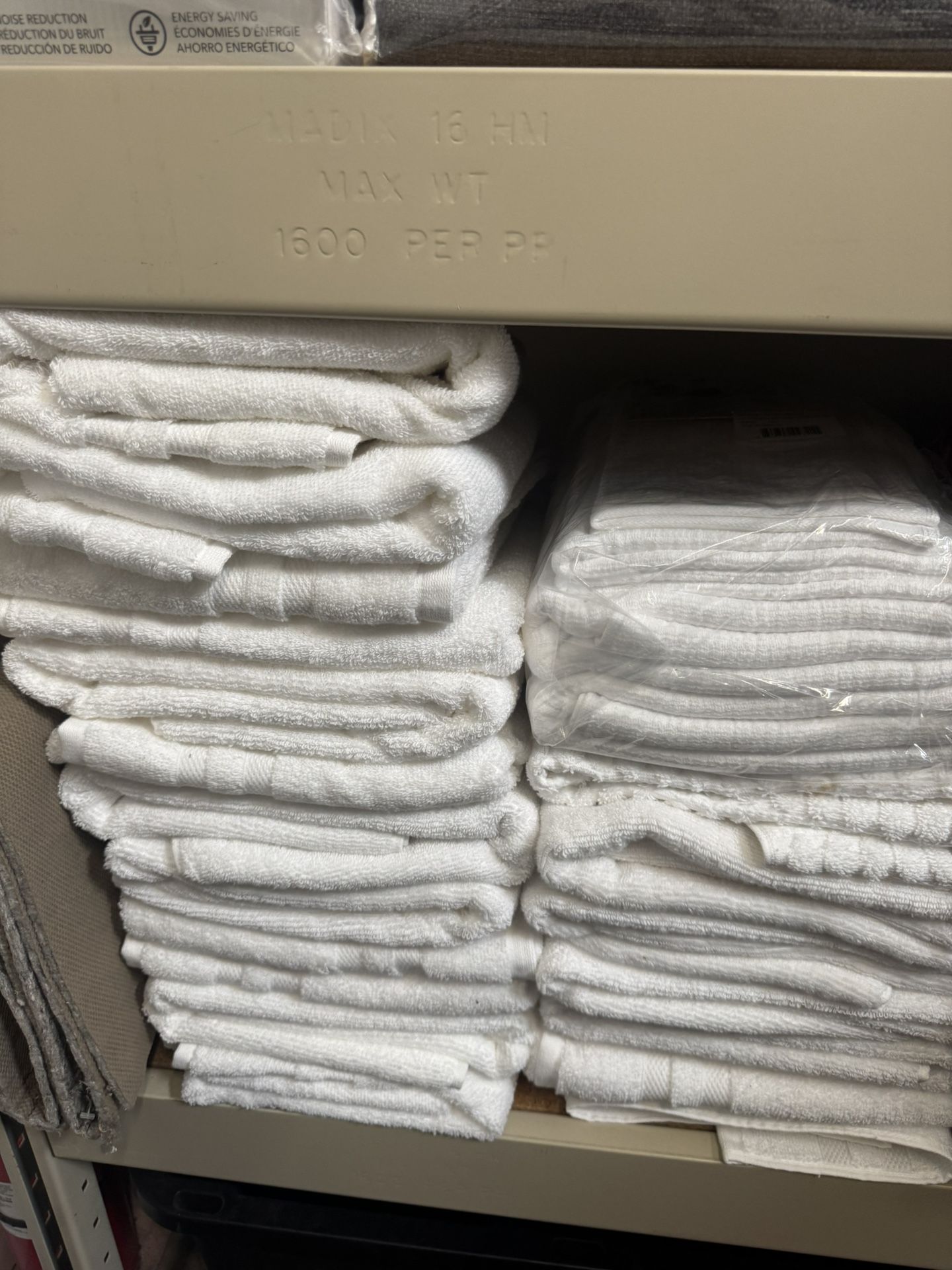 GRNDEUR HOSPITALITY BATH TOWEL