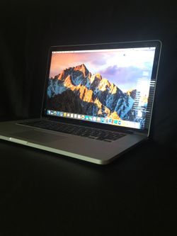 Core i7, 2013 Retina display. 15” with SSD drive, Intel graphics card and 16 gigabytes.