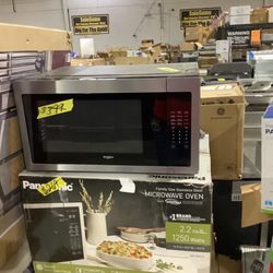 Whirlpool 2.2 cu. ft. Countertop Microwave in Fingerprint Resistant Stainless Steel with 1,200-Watt Cooking Power