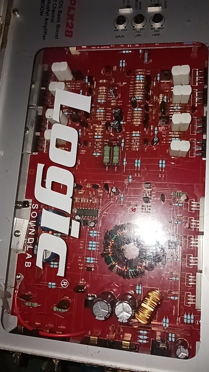 Amp 12 Boss Speaker In Box, And Screen