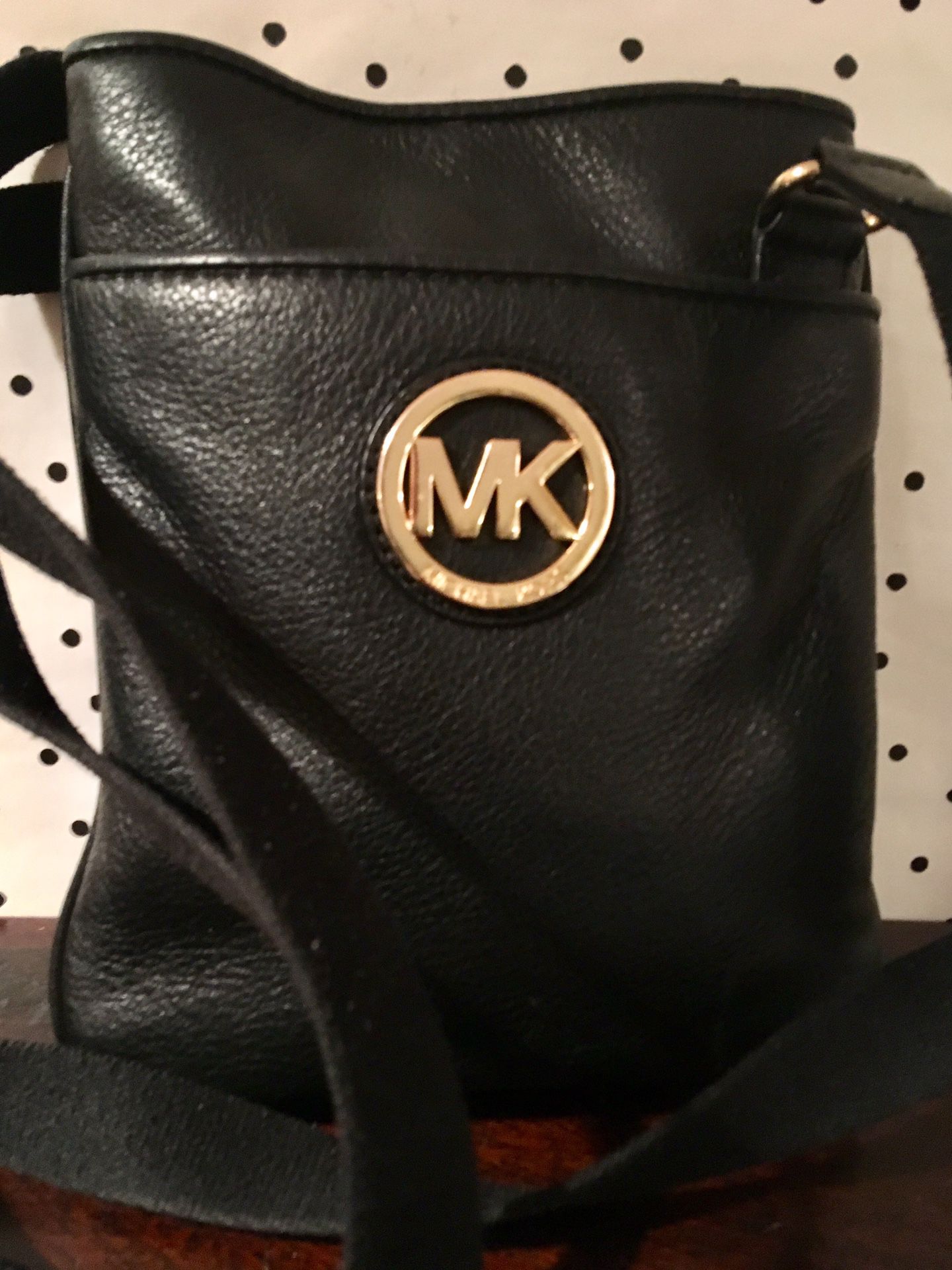 Michael kors black leather crossbody bag purse