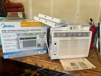 Media, Air Conditioner, like new