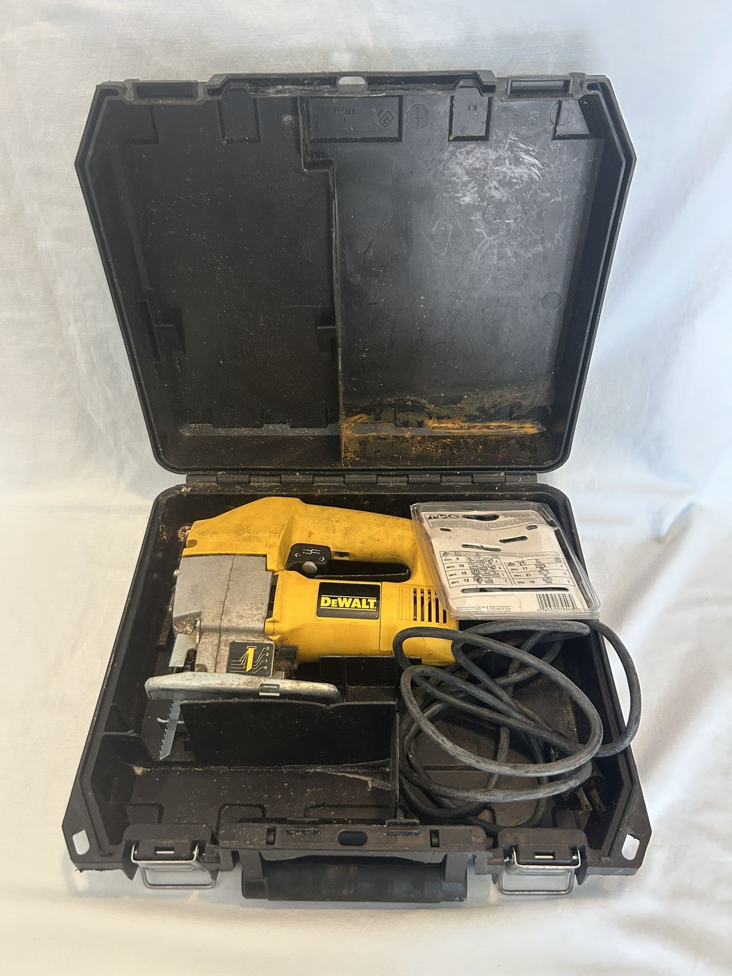 Dewalt DW318 VS Orbital Jig Saw In Great Condition