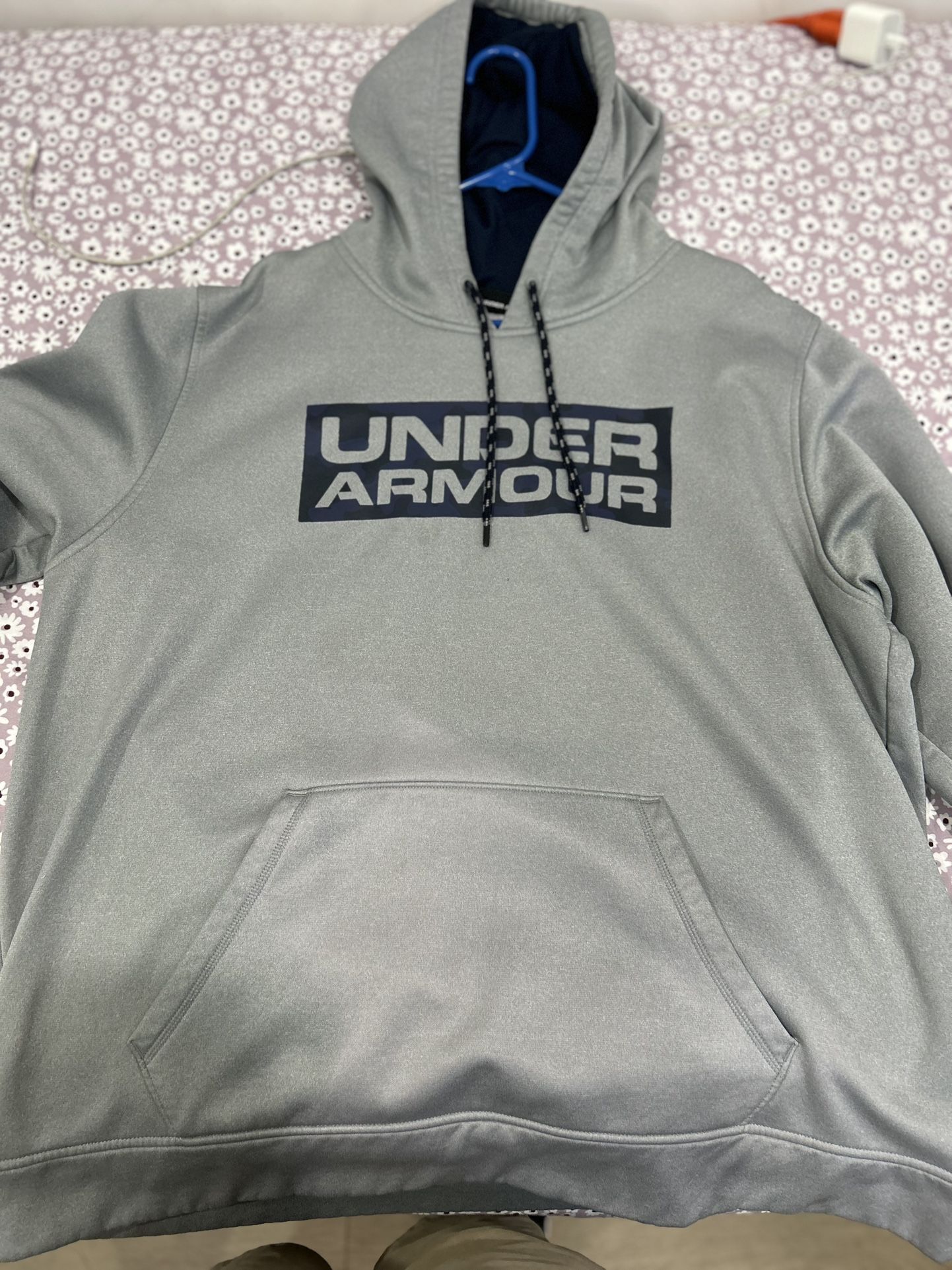 Under Armour Sweater 