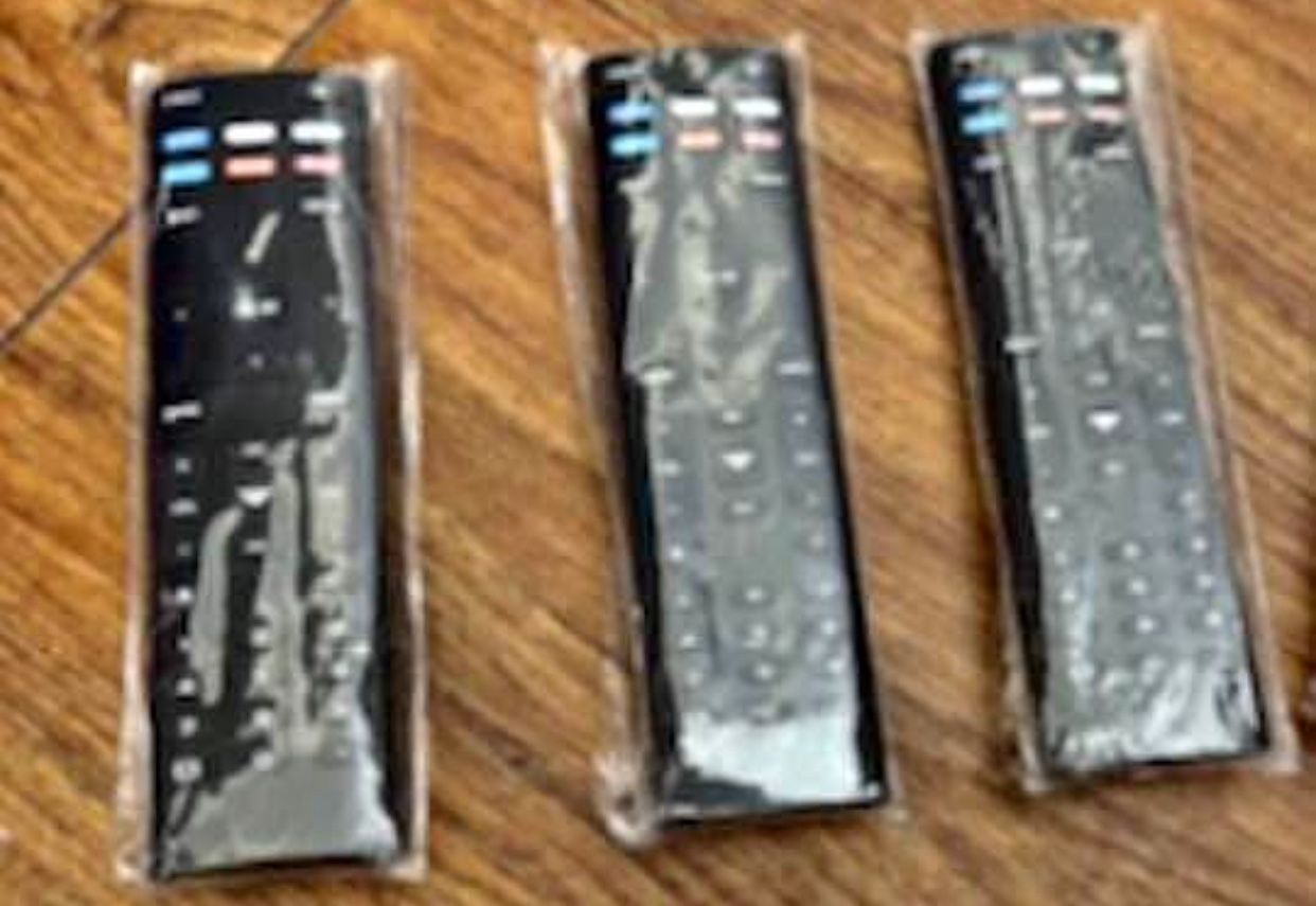 New 3 Universal Smart TV Remotes .Each 3$