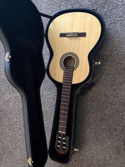 Washburn classic guitar