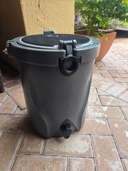 BrüMate BackTap 3-Gallon Backpack Cooler (Charcoal Gray)