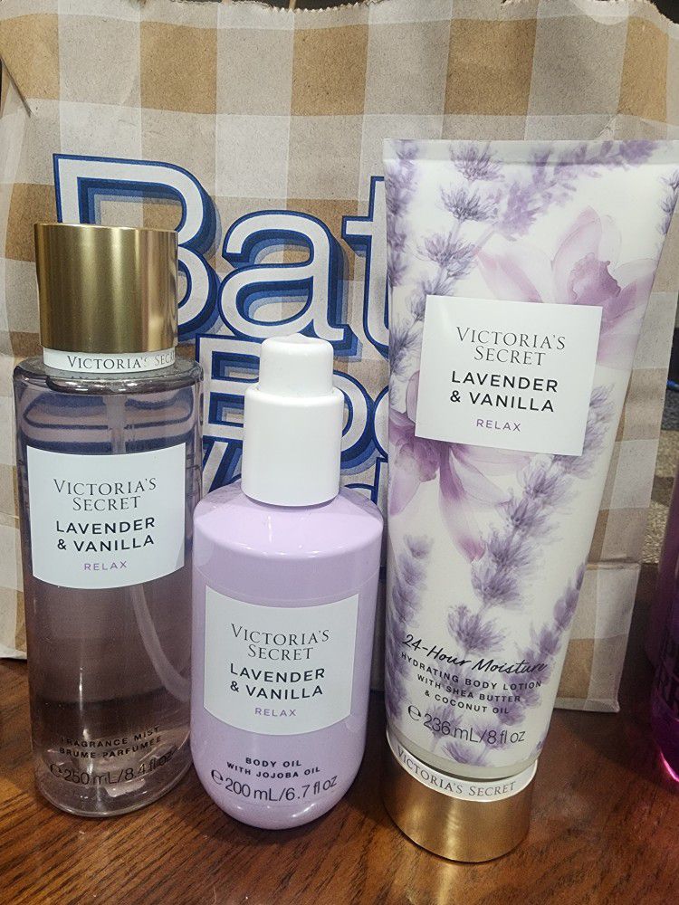 Victoria's Secret Lavender & Vanilla Lotion Set 