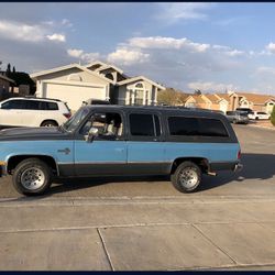 1986 Chevrolet C/K 10 Suburban