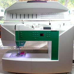 Husqvarna Jade Sewing Machine