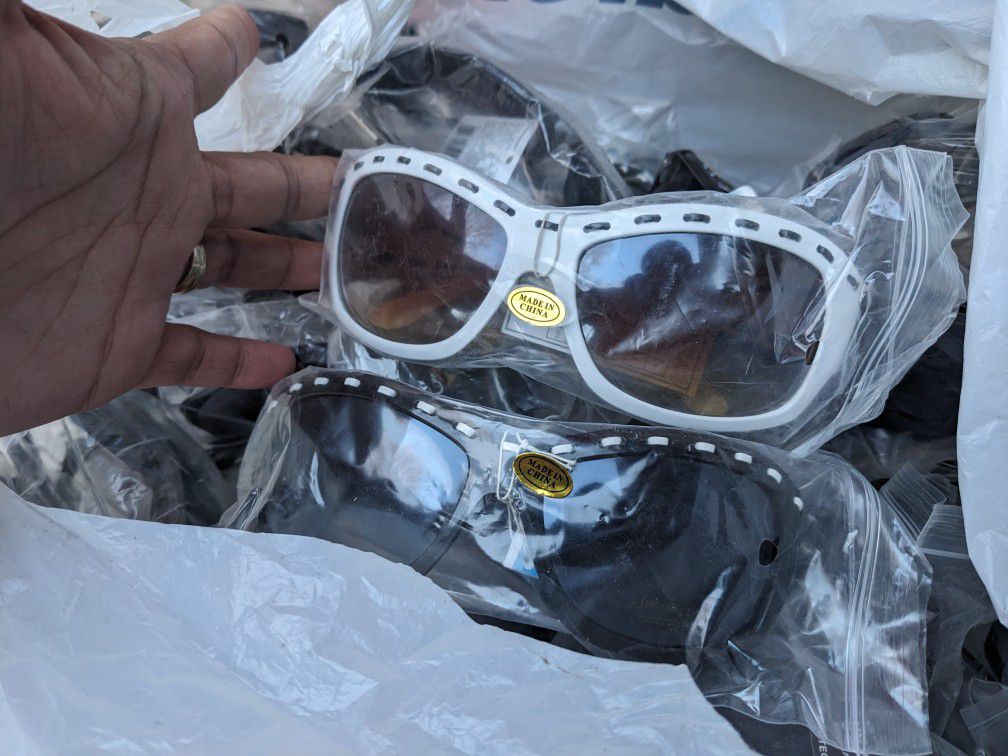 Sunglasses 2-3$