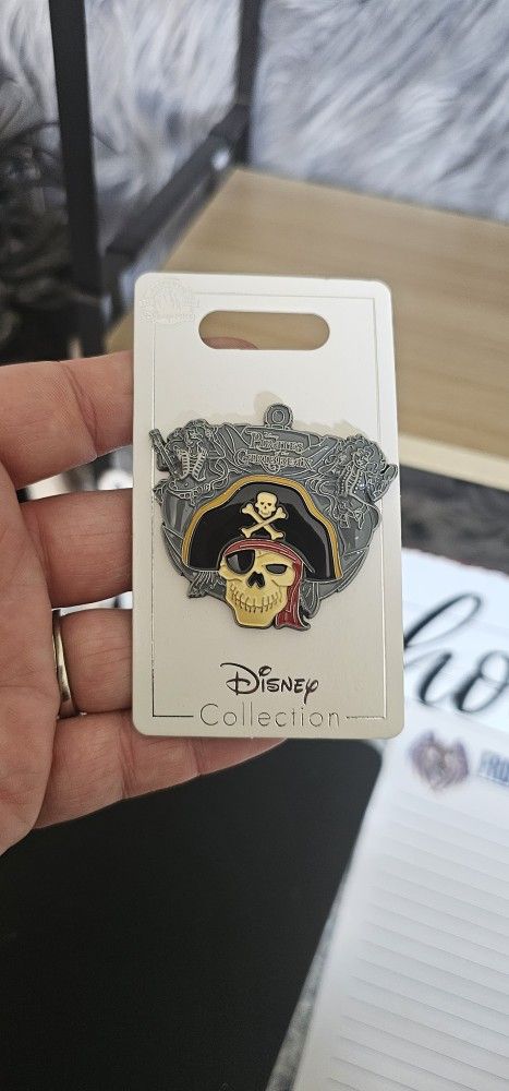 Disney Parks Pirates Of The Caribbean Pin