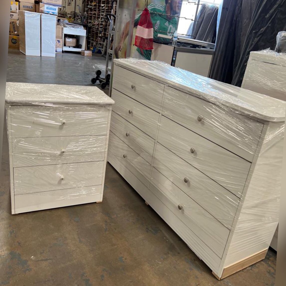 Set Dresser