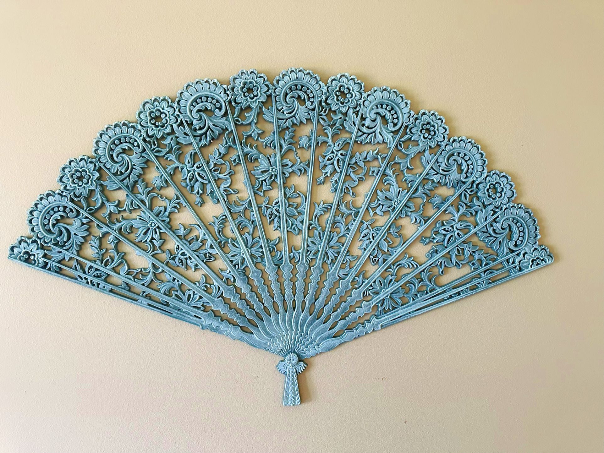 Elegant Asian Inspired Carved Wooden Wall Fan – Floral Pattern Home Decor, image size:1922x1442