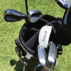 Ram Golf Club Set With Bag Previously On Blue and black