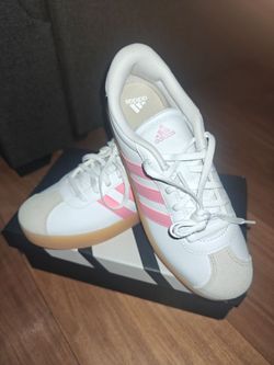 Adidas White Pink Stripe Low-Top Sneakers