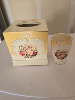 Classic Crosscill Tissue Box & Toothbrush Holder Cup