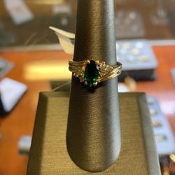 14K Yellow Gold Ring