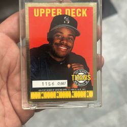 1998 Upper Deck Ken Griffey Jr #1156 Tape Measure Titans Baseball Card