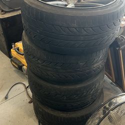 Auto tire