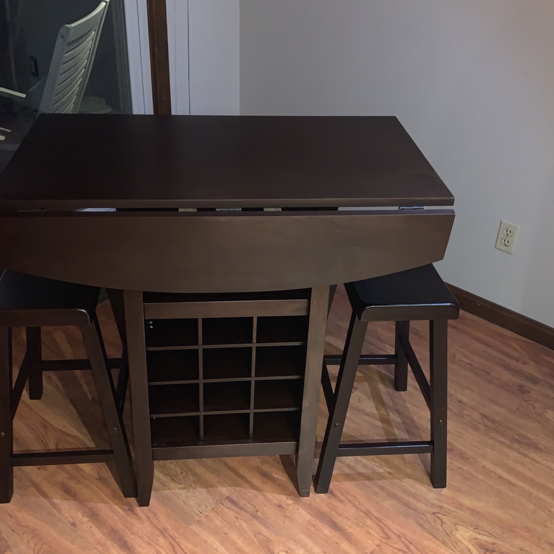 Bistro Table With Wine Rack