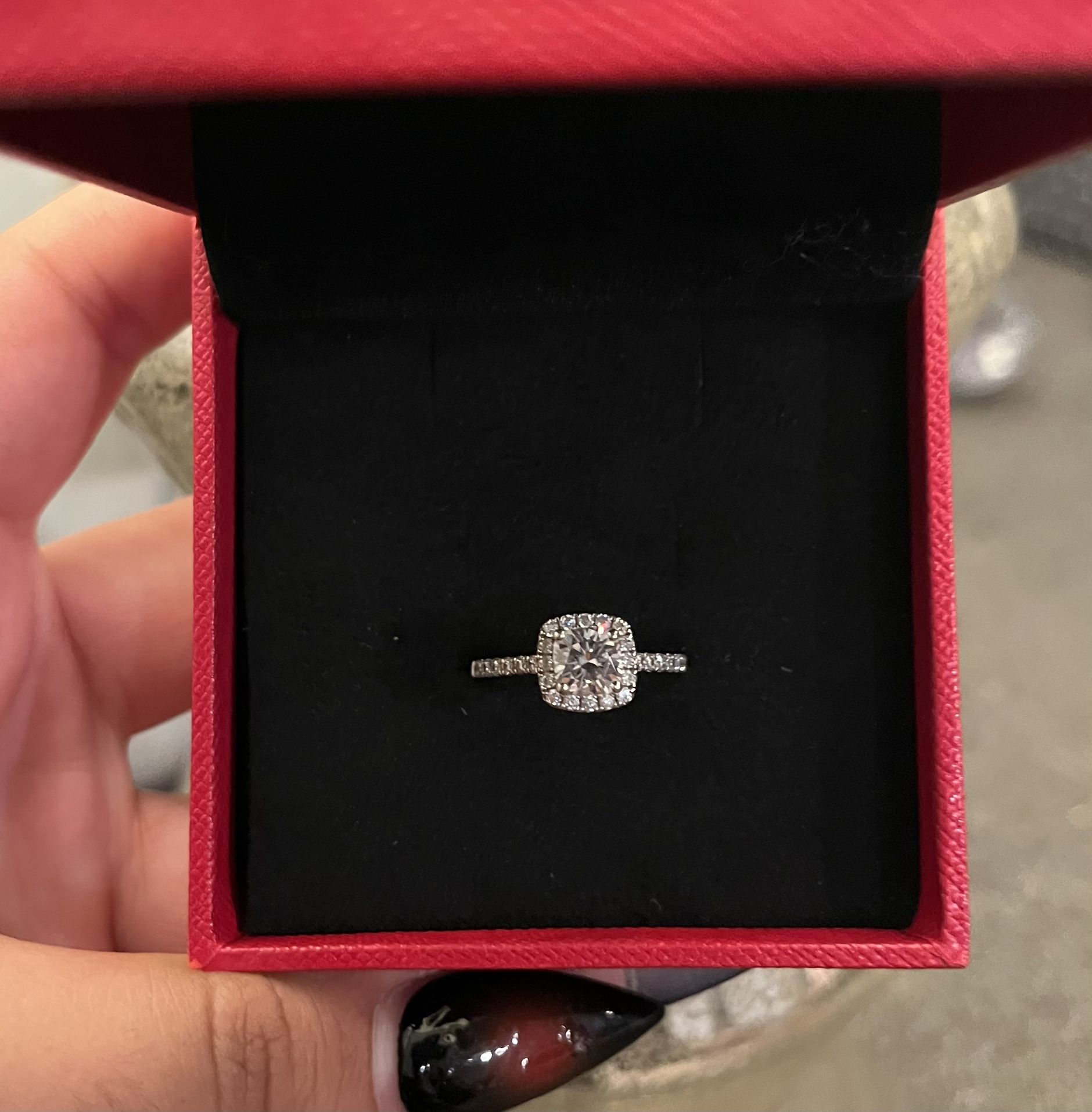 10k White Gold Engagement Ring
