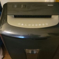 OfficeMax Paper Shredder