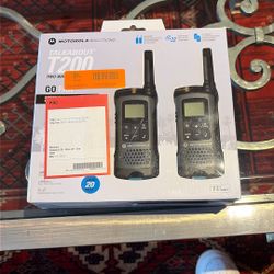 Motorola T200 Walkie Talkies