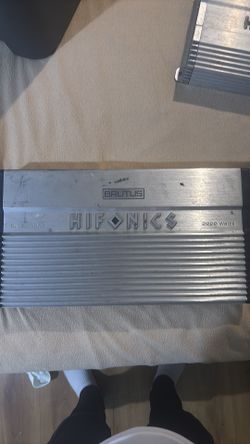 HIFONICS BRUTUS SUB AMP 2000 watts.