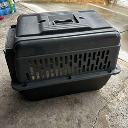Petmate Dog Crate - Medium Size