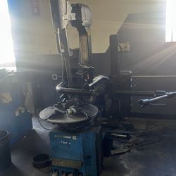 Tire machine changer