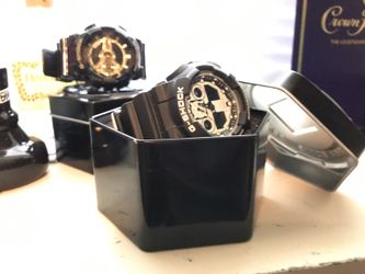 G shock black and white