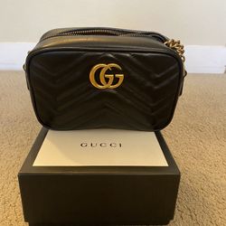 Gucci Bag: GG Marmont matelassé mini bag