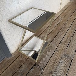 Mirrored Accent Side Table – Gold Frame
