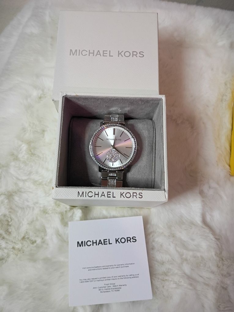 Michael kors women watch