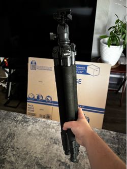Photography tripod