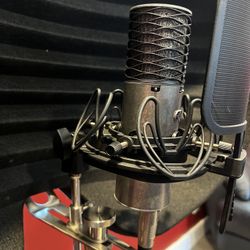 Aston Spirit Condensor Mic w/Halo Shield