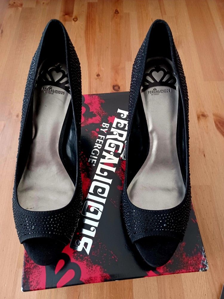 New In Box Women's Size 9.5 Fergalicious Heels